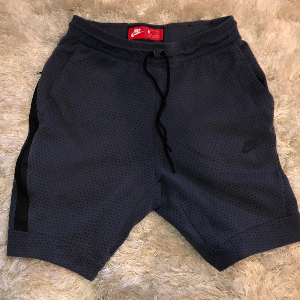 Nike tech fleece shorts